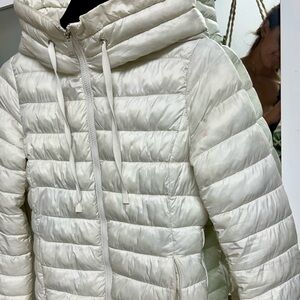 Antonio Melani Women's Hooded Puffer Jacket Small ivory white cream